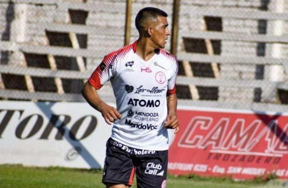 Futbolistas mendocinos estafados en Paraguay no pueden regresar al país y están en la calle