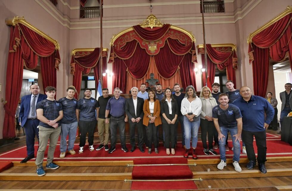 El seleccionado Nacional de Sóftbol fue homenajeado por la Cámara de Diputados