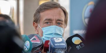 Rodolfo Suarez participó de un recorrido por el nuevo parador del Metrotranvía en el Polo TIC de Godoy Cruz.