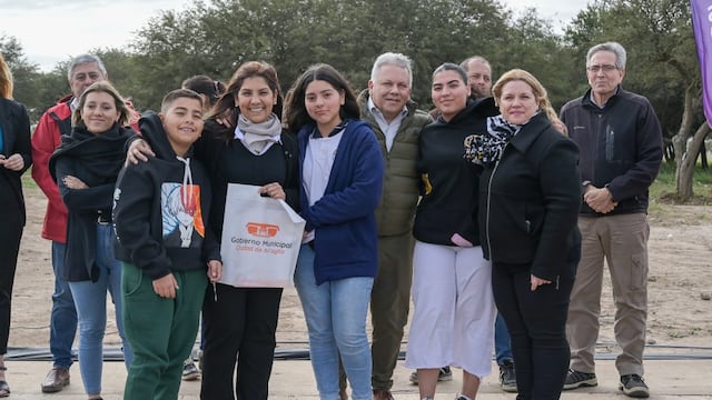 Entrega de viviendas en Arroyito