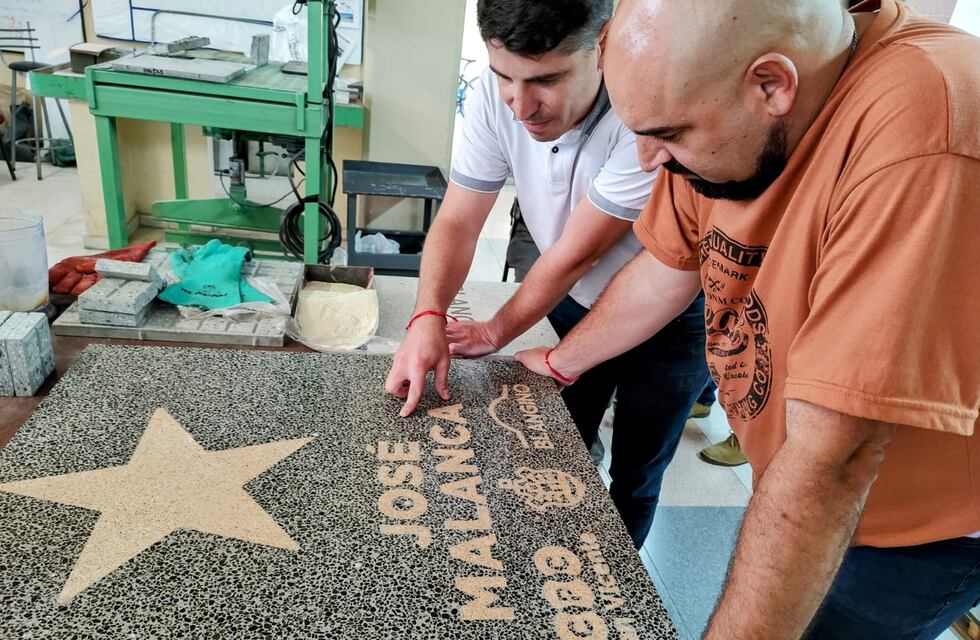 Hollywood en Córdoba: San Vicente inauguró su “Paseo de la Fama” y destacó a 32 personalidades del barrio