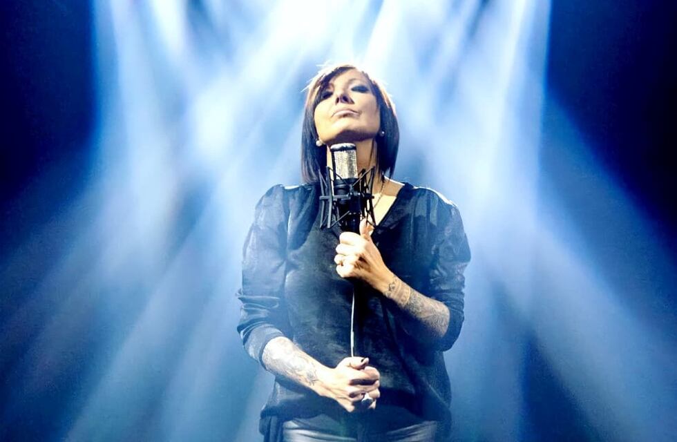 Flavia Hattemer presentó su trabajo “Duetos 2021″ por Youtube