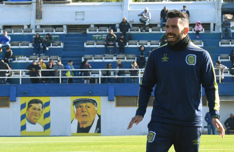 Carlos Tevez probó tres cambios en Rosario Central para recibir a Banfield