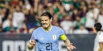 Todo listo: Cavani se pondrá la azul y oro de Boca.