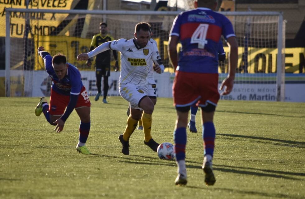 Santamarina de Tandil perdió ante Ferro y no levanta cabeza