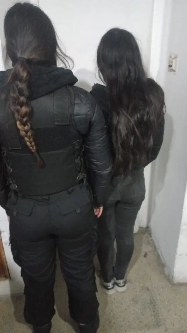 Una policía dejó a su hijo de 3 años encerrado en el auto en Rosario
