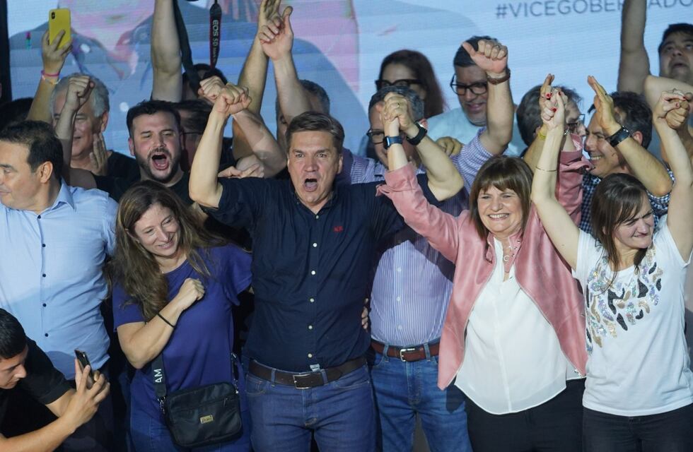 Con el traje de Gobernador y al lado de Patricia Bullrich, Leandro Zdero agradeció a los chaqueños