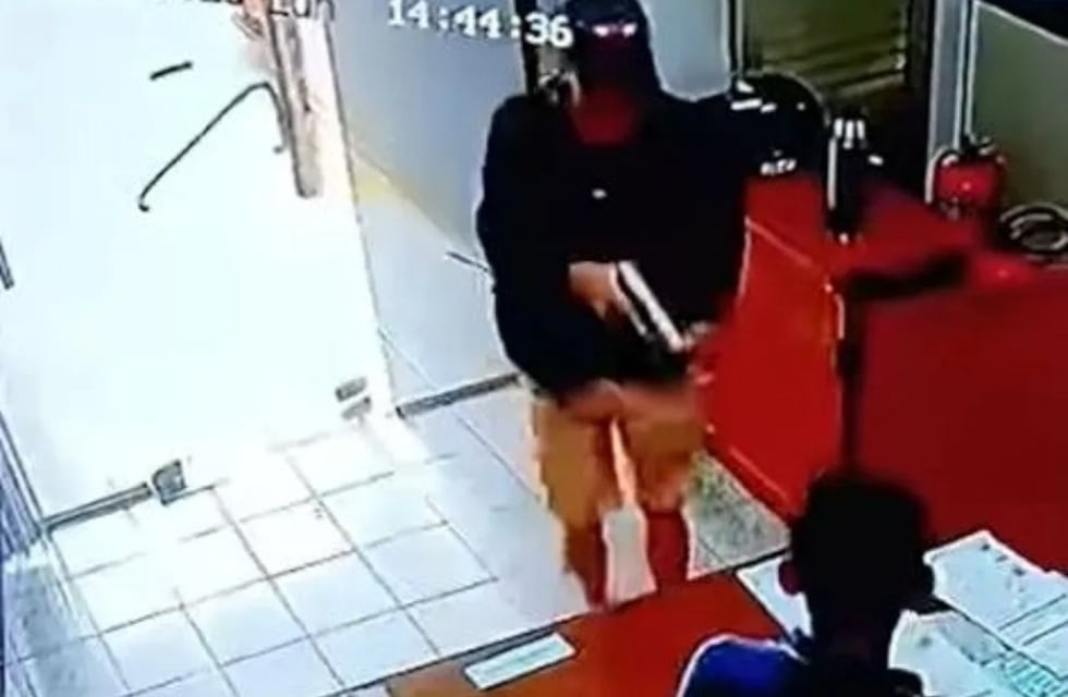 Violento asalto en un comercio de Puerto Iguazú: se llevaron casi $30 millones y 12 mil dólares