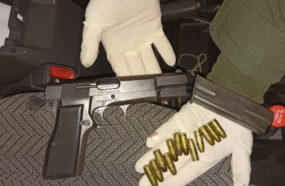 Incautan arma de fuego sin documentación en Puerto Libertad