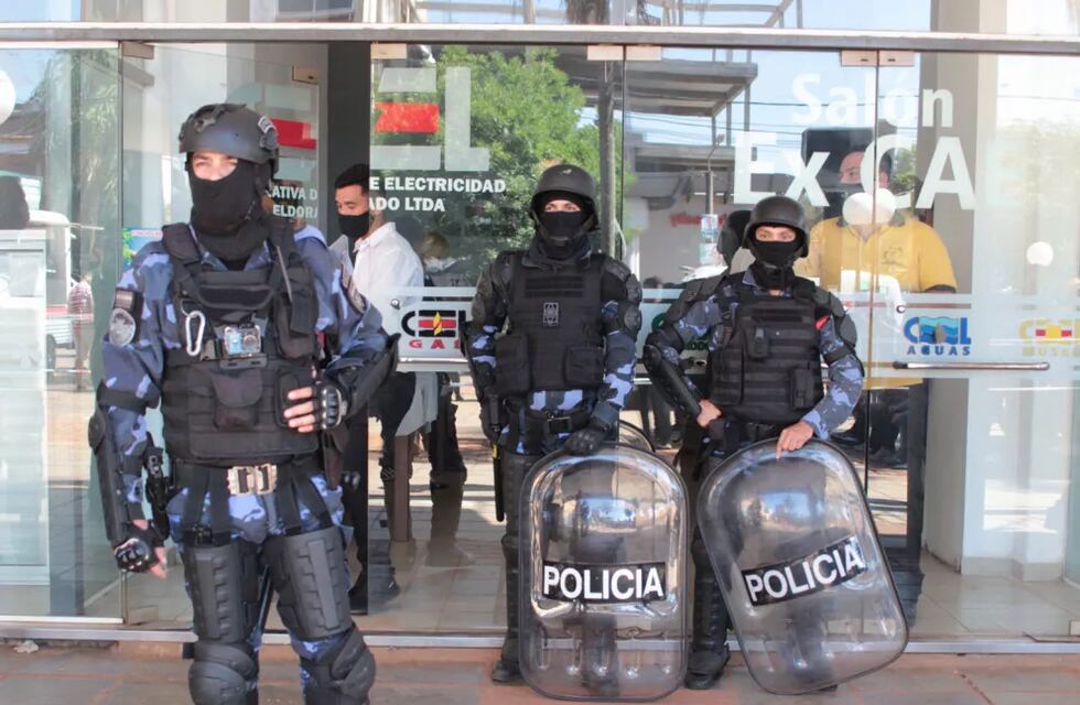 Suspenden la Asamblea de la CEEL por incidentes entre delegados y opositores