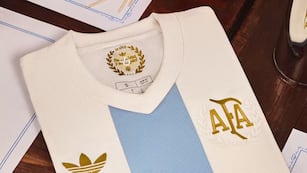 Un cordobés entró en la lista de los 100 mejores futbolistas de la historia.