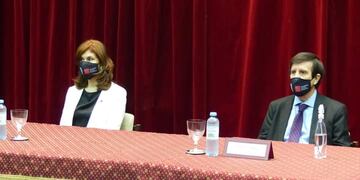 La UNT tuvo la primera colación de Grado presencial del 2020