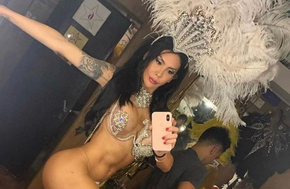 Julieta Biesa, la vedette marplatense trans cabeza de compañía en una temporada “Picante”