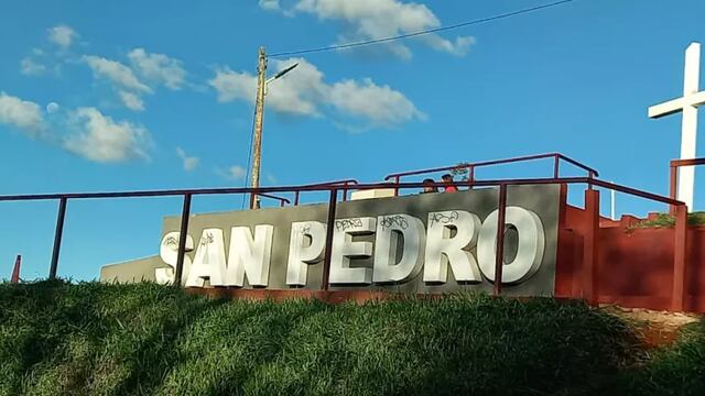 Vandalismo en el cartel de entrada de San Pedro