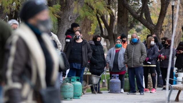 Con el operativo La Garrafa en tu Barrio los vecinos pueden adquirir el envase de 10kg de gas a 300 pesos. Gentileza