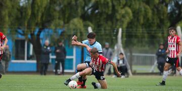 Nicolás Dubersarsky estuvo en la pretemporada de Instituto en Río Segundo.