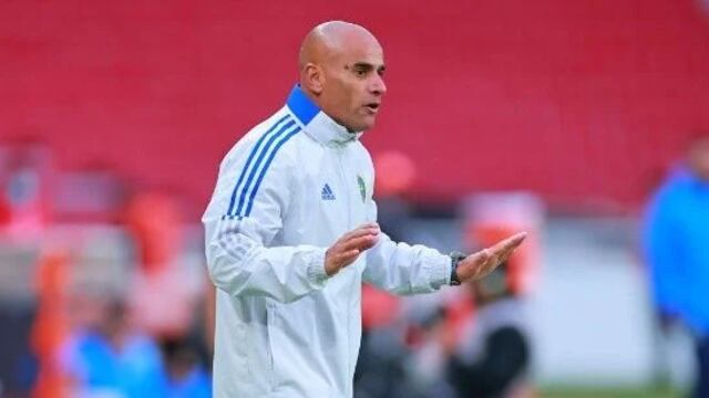 Jorge Martínez, el actual DT del plantel femenino, acusado de abuso sexual.