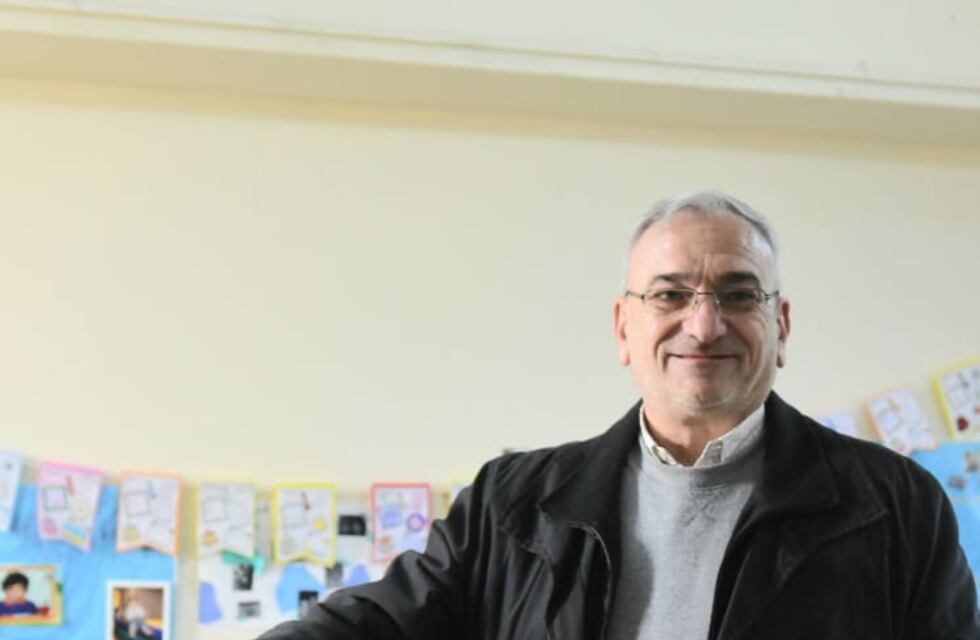 Votó Alcides Calvo en el Colegio “Nuestra Señora de la Misericordia”