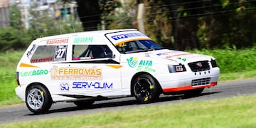 Pablo Cismondi volvió a correr en el Car Show Santafesino, esta vez en Paraná