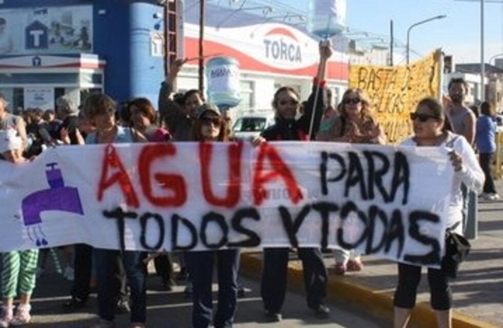 Caleta Olivia exige «urgentes» soluciones por la histórica falta de agua