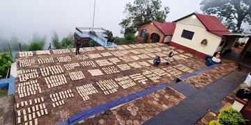 Prefectura Naval Argentina decomisó casi una tonelada y media de droga