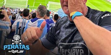 Luis Fabián Artime, presidente de Belgrano, su aliento para la Selección para el Dibu Martínez en los penales.