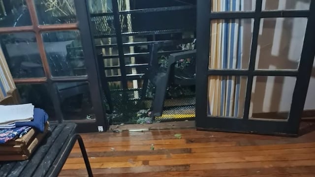 Noche de terror en Eldorado: vecina enfrenta intento de robo en su propio hogar.