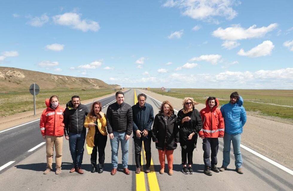 Inauguración de la pavimentación de Ruta 3 en San Sebastián
