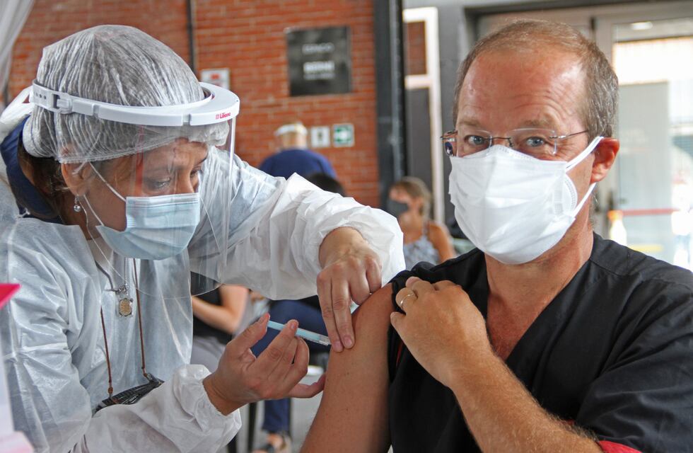 Crecieron los casos de coronavirus en Santa Fe, que estuvo apenas por debajo de los 1.500 diarios