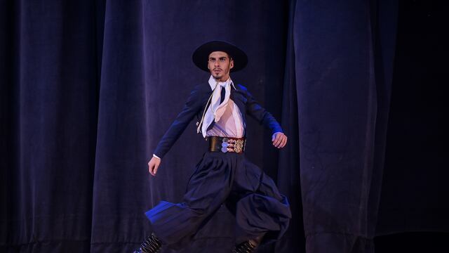 “Mi próxima meta es lograr ser Campeón Nacional de Malambo Mayor, este reconocimiento ya es el último que se otorga a quien van a este Festival y es uno de los más difíciles”, declaró el artista.