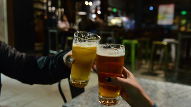 Bares podrán abrir de 6 a 19