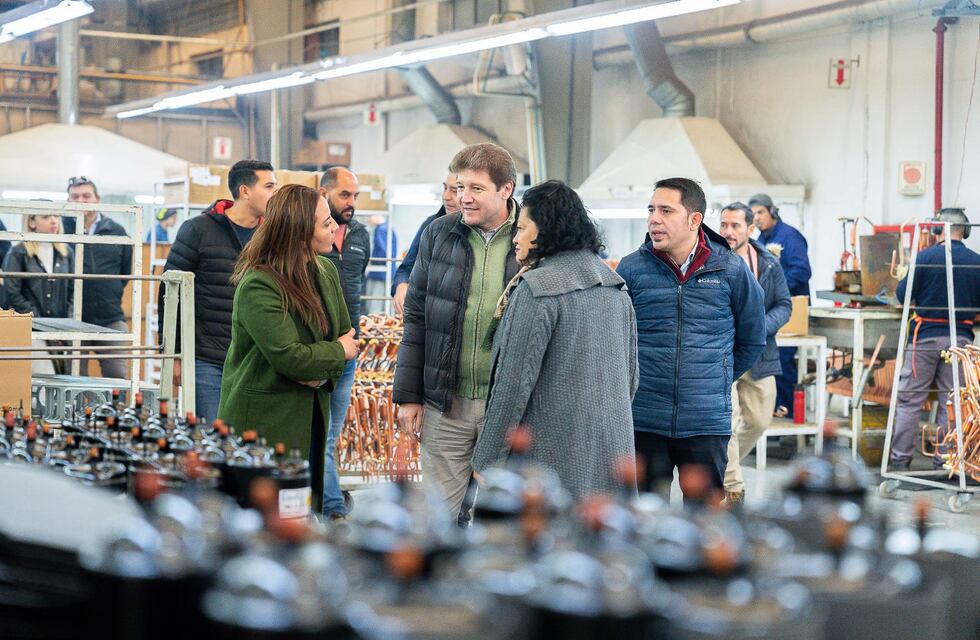 Melella visitó la Cooperativa Tierra del Fuego, ex Audivic