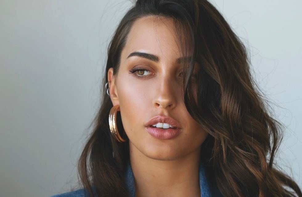 Johanna Francella posó con un conjunto blanco y la llenaron de elogios