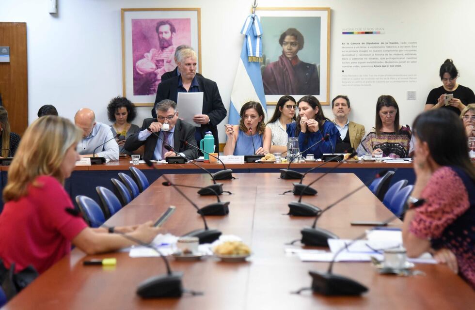 Licencias parentales: avanzarán en una ley para otorgar más días a trabajadores registrados