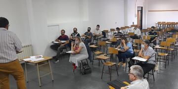 Reunión entre autoridades de UTN y docentes de Cresta