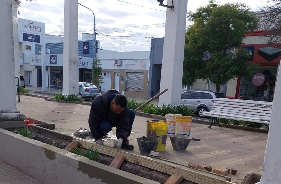 La Municipalidad pone en valor la pérgola de bulevar Lehmann