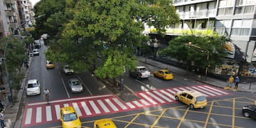 Nueva senda peatonal en calle Chacabuco y Bulevar Illia.