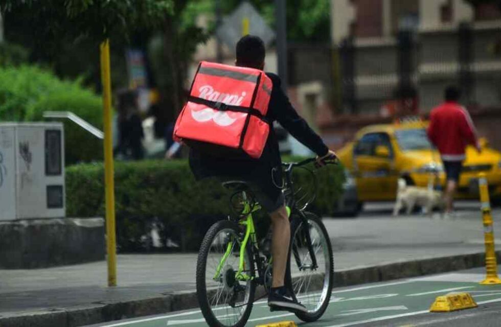 Ushuaia: realizarán una capacitación para delivery en moto y bicicletas