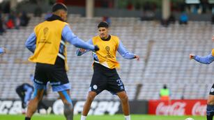 Mariano Troilo, juvenil defensor de Belgrano, se hizo cargo en parte de la eliminación en Copa Sudamericana (prensa Belgrano).