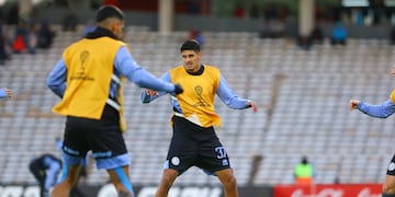 Mariano Troilo, juvenil defensor de Belgrano, se hizo cargo en parte de la eliminación en Copa Sudamericana (prensa Belgrano).