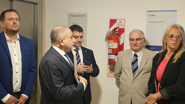 Luis Juez en la Justicia Federal: presentó una denuncia penal contra funcionarios de la Municipalidad de Córdoba. (Frente Cívico)