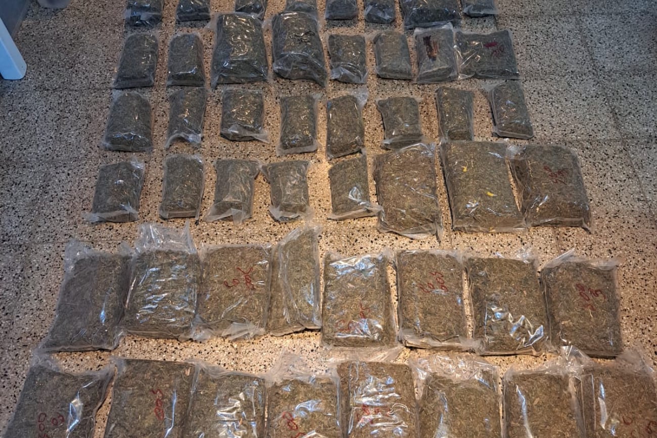 Córdoba: insólito hallazgo de 65 kilos de marihuana en una supuesta encomienda de perfumes. (Cordobeses en Alerta)