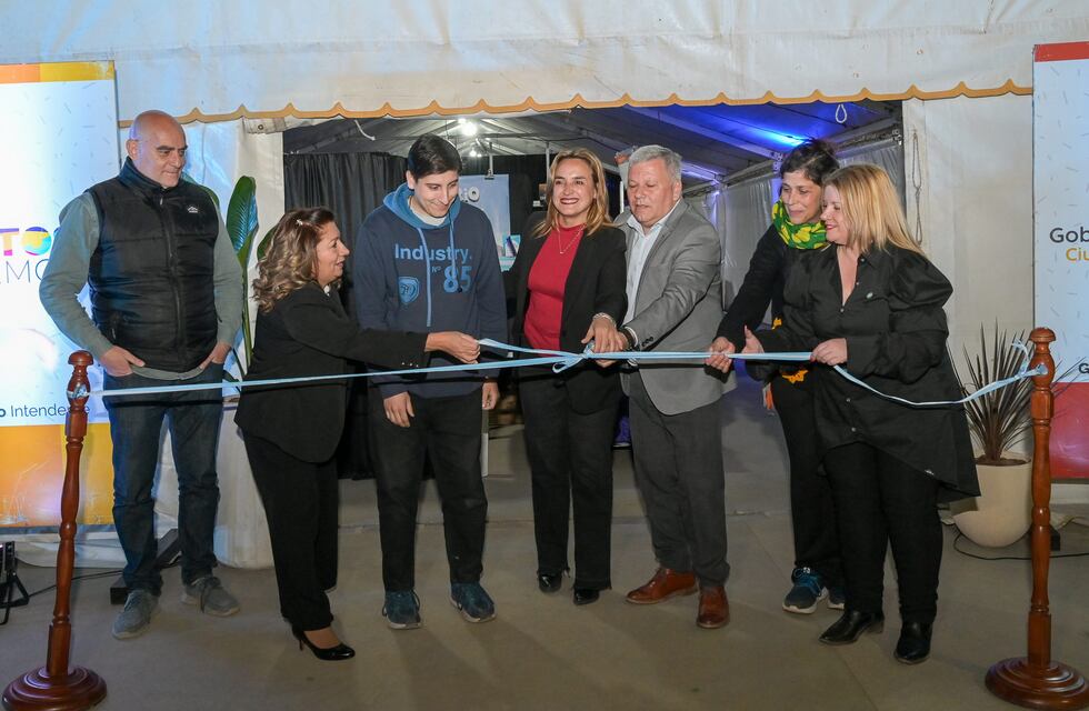 Fue inaugurada oficialmente la XXV edición de la Feria del Libro “Inés Dávila de Olocco” en Arroyito