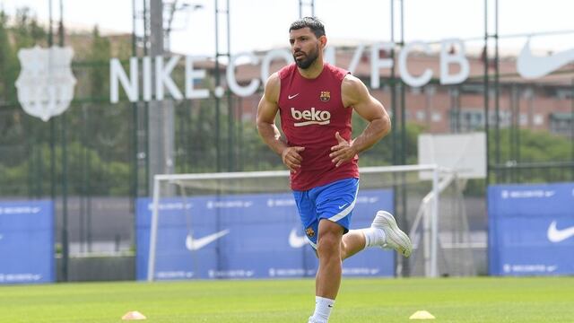 Sergio Agüero será baja diez semanas por lesión.