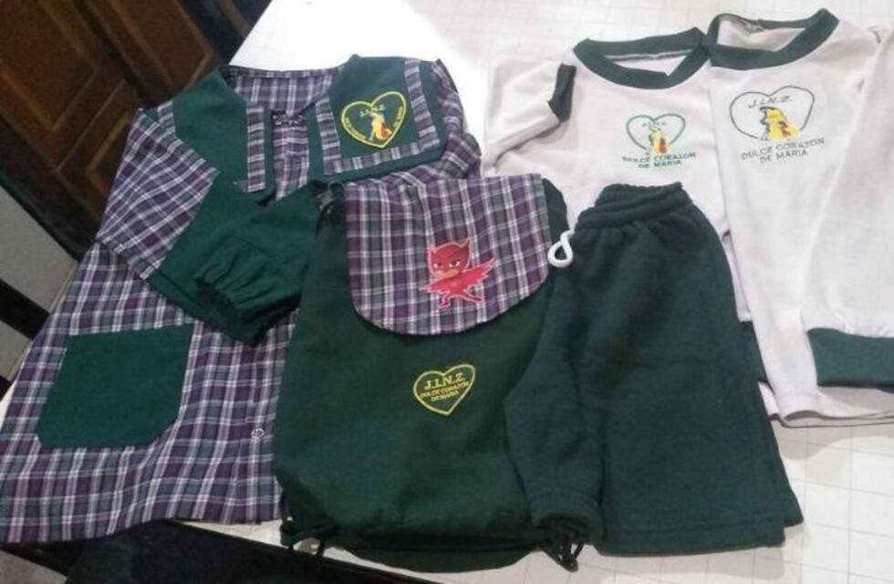 Por el aumento de precios, las redes se inundaron de ofertas de uniformes escolares usados