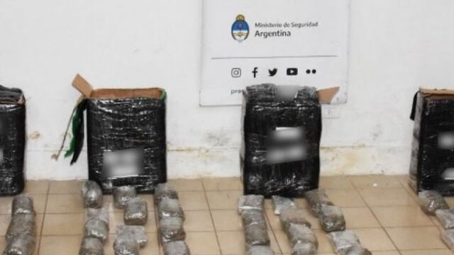 La marihuana estaba en varias cajas de enconmiendas.