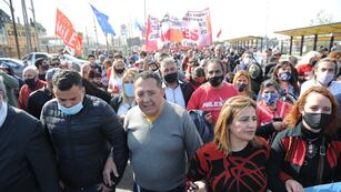 El dirigente social Luis D'Elía convoca a cortar los principales accesos a la Ciudad de Buenos Aires.