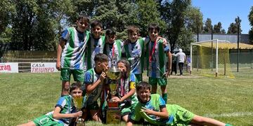 Arroyito campeón del Torneo de Fútbol Infantil de Canal 12