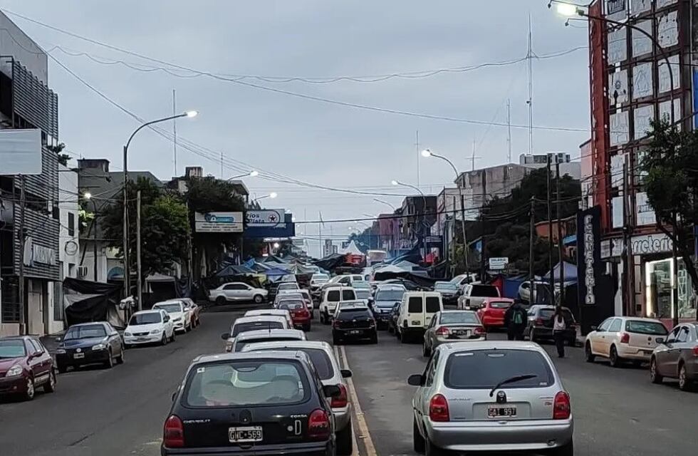 Arranca la segunda semana del acampe policial sobre la Av. Uruguay en Posadas