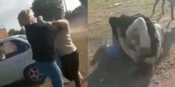 Las dos madres agarrándose a trompadas.